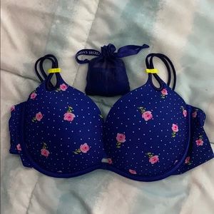 Victoria’s Secret Bra 36C